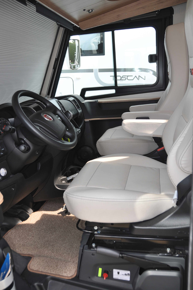 Einstieg_Fahrer_gerade