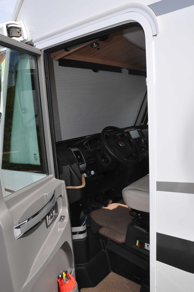 Einstieg_Fahrer_seite_gross