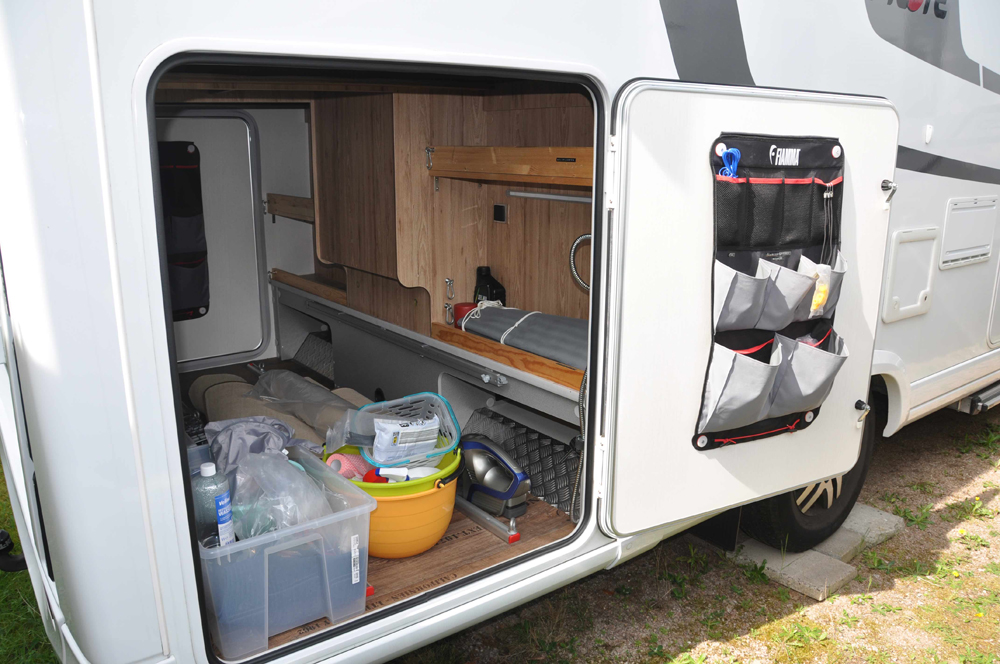 Heckgarage_seite_rechts