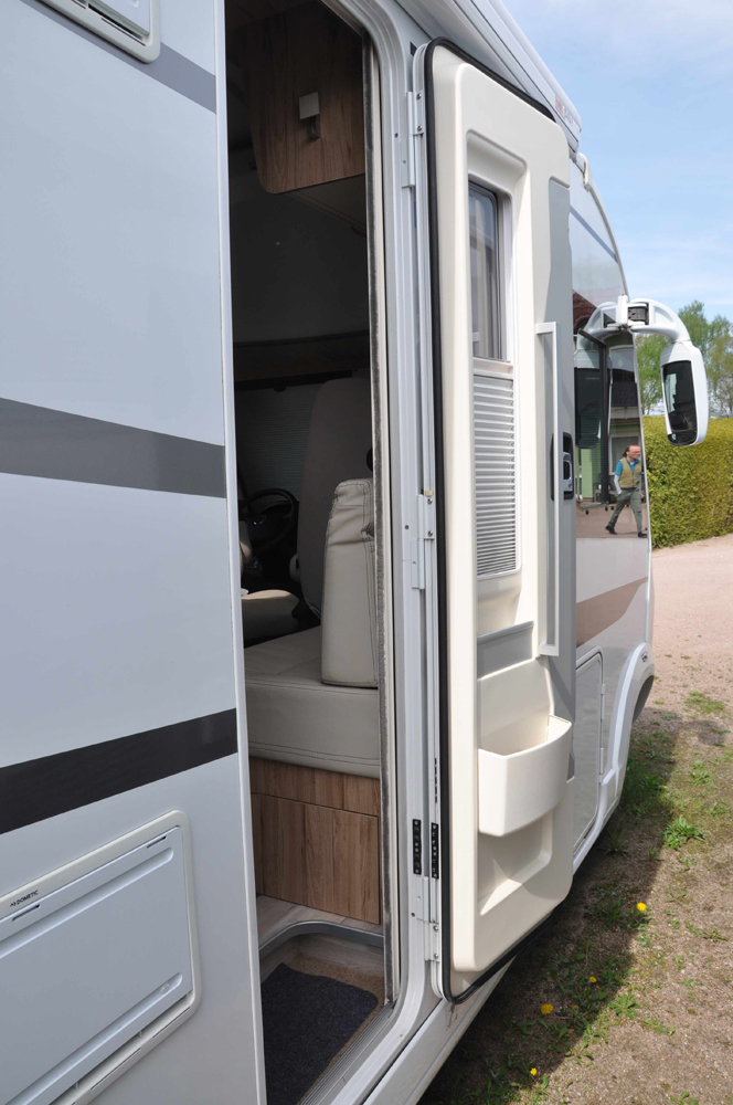 Seite_rechts_eingang