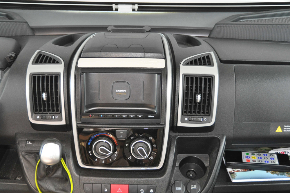 cocpit_zentral_bedinung_nahe