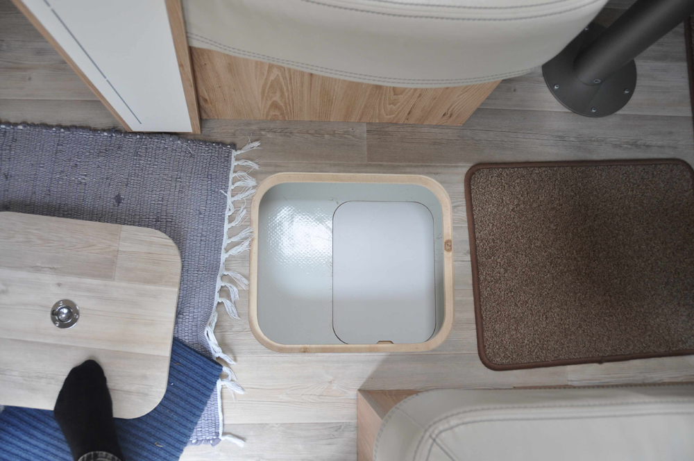 stauraum_unter_boden_zentral