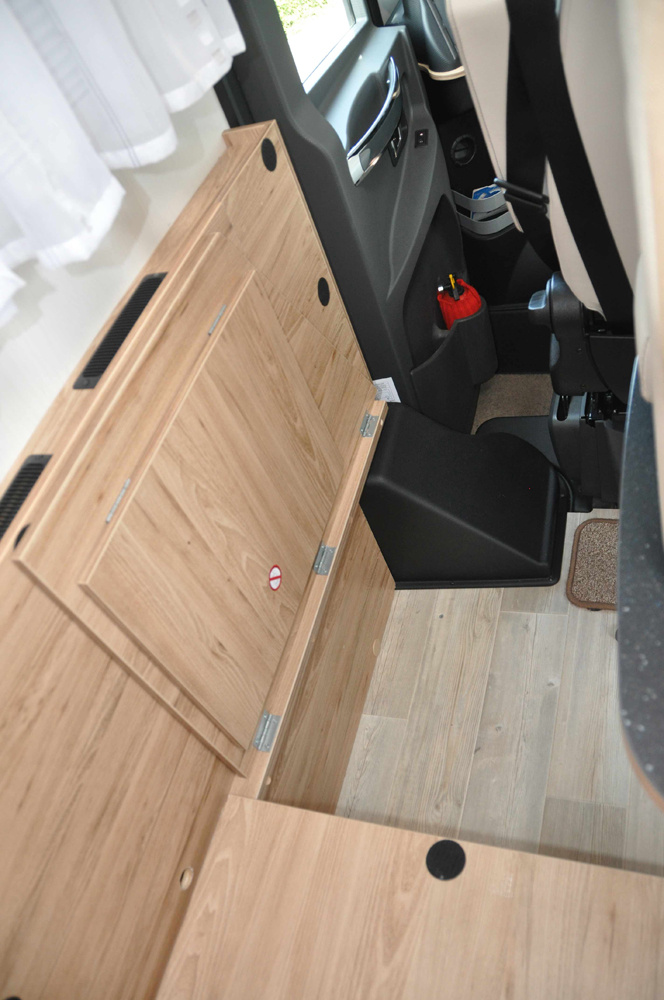 stube_stauraum_links