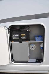 seitenfach_links_bat_wasser