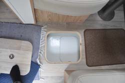 stauraum_unter_boden_zentral